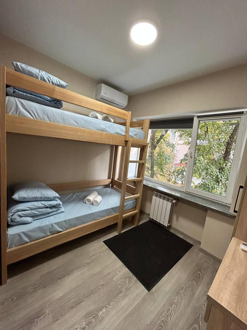 Hostel H Rivne Zewnętrze zdjęcie